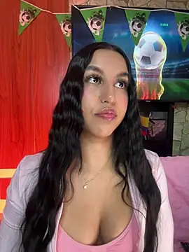 Snapshot of Tamara_Roberts1 chatting on 06.19.26 Tamara Roberts1 online show from 06.19.26