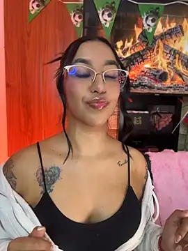 Snapshot of Tamara_Roberts1 chatting on 07.03.26 Tamara Roberts1 online show from 07.03.26