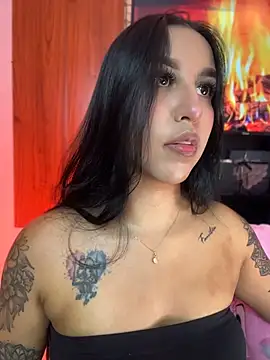 Snapshot of Tamara_Roberts1 chatting on 07.18.26 Tamara Roberts1 online show from 07.18.26