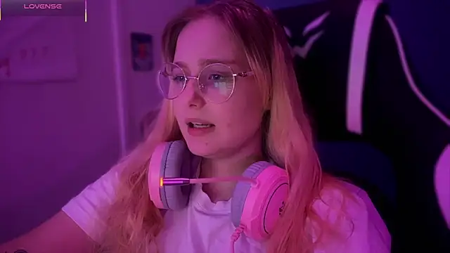 JacyWinslat online show from 03.14.25