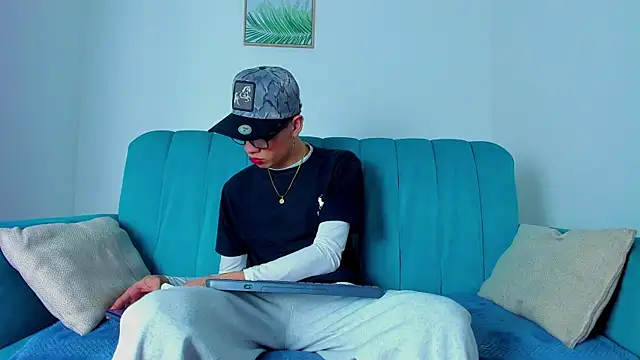 NeoRaptis online show from 03.20.25