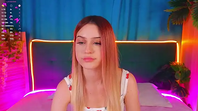 AlinaWalters online show from 11.07.25