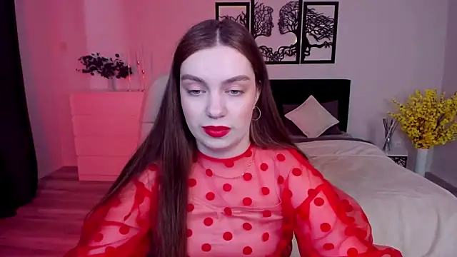 DaniellaLovely online show from 02.10.25