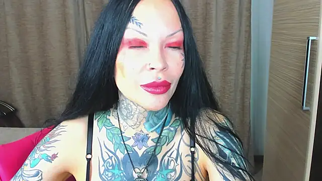 Megan Black Moon online show from 10.04.25