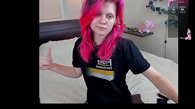 JulieTaylors online show from 04.14.26