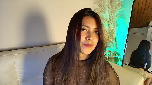 Rebeca Williams  online show from 02.04.25