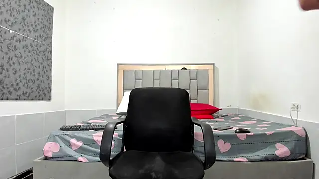 simookeler online show from 12.05.25