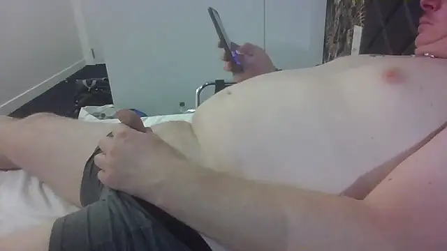 Snapshot of anusavous chatting on 10.15.25 anusavous online show from 10.15.25