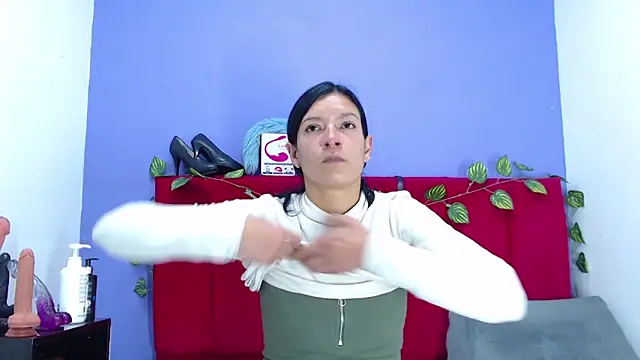 Snapshot of adelahotsexcm101 chatting on 03.13.25 adelahotsexcm101 online show from 03.13.25