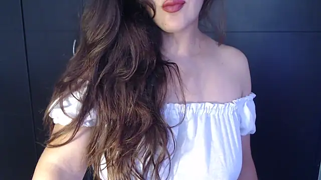 AdharaLujan online show from 06.04.26