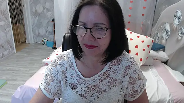 Snapshot of OlgaHottie chatting on 04.30.26 OlgaHottie online show from 04.30.26