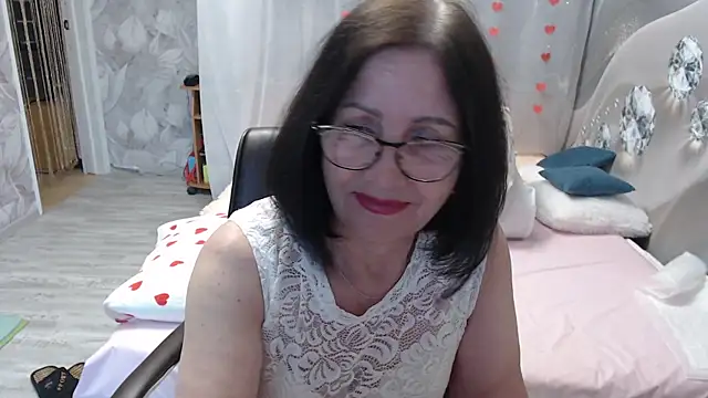 Snapshot of OlgaHottie chatting on 05.16.26 OlgaHottie online show from 05.16.26
