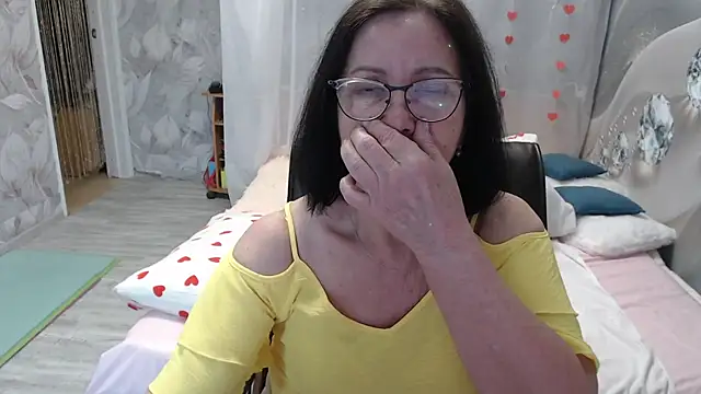 Snapshot of OlgaHottie chatting on 05.19.26 OlgaHottie online show from 05.19.26