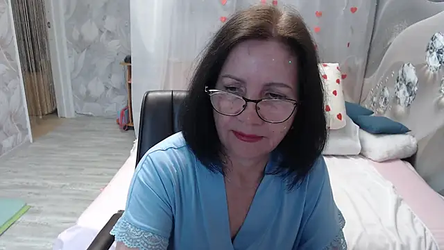 Snapshot of OlgaHottie chatting on 05.24.26 OlgaHottie online show from 05.24.26