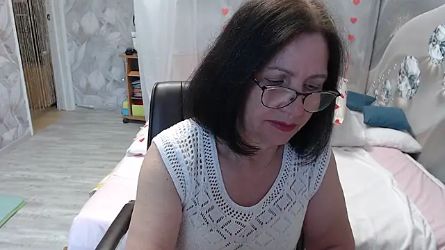 Snapshot of OlgaHottie chatting on 05.31.26 OlgaHottie online show from 05.31.26