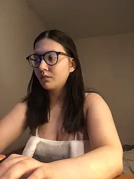 Prudie Gabriella online show from 03.22.25