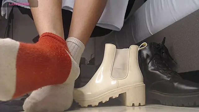 alma fenix online show from 02.20.25