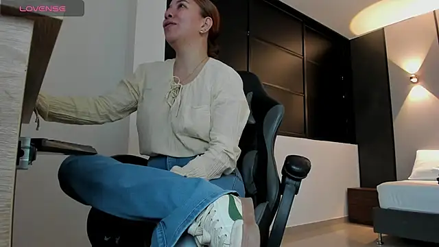 alma fenix online show from 09.16.25