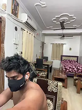 Snapshot of John_desihunk chatting on 01.02.25 John desihunk online show from 01.02.25