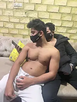 Snapshot of John_desihunk chatting on 01.25.25 John desihunk online show from 01.25.25