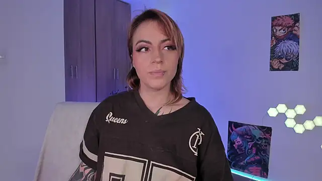 Snapshot of cyberzoe chatting on 02.10.26 cyberzoe online show from 02.10.26