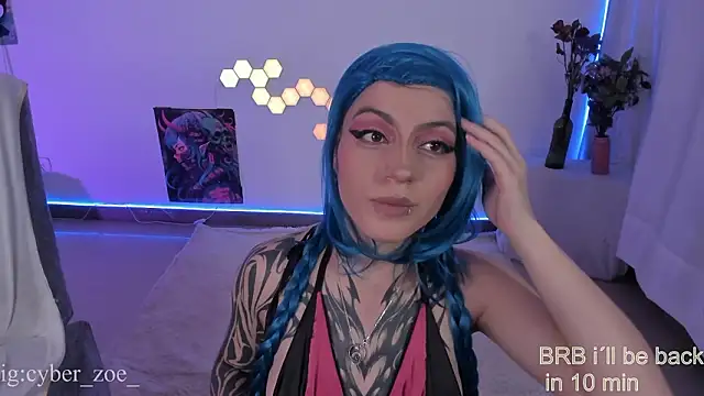 Snapshot of cyberzoe chatting on 02.26.26 cyberzoe online show from 02.26.26