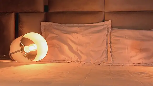 angelinepossy online show from 11.26.25