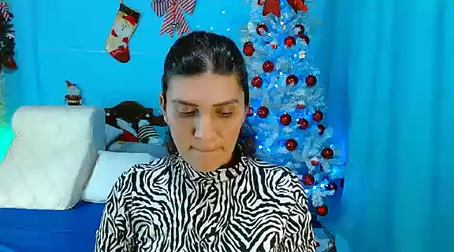 Snapshot of venus_swet_ chatting on 12.31.24 venus swet online show from 12.31.24
