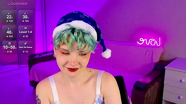 Snapshot of School_Love chatting on 12.23.24 School Love online show from 12.23.24