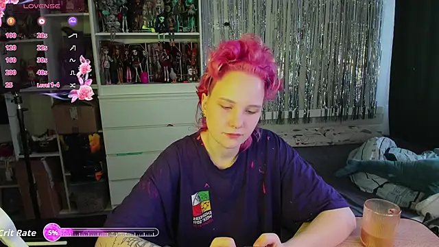 School Love online show from 04.09.26