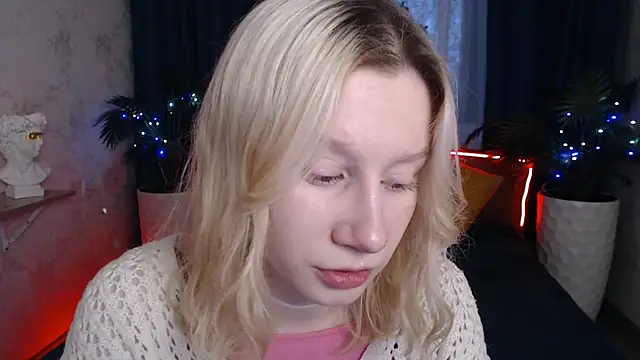 EnigmaSee online show from 12.17.25