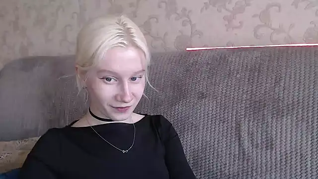 Snapshot of EnigmaSee chatting on 05.03.26 EnigmaSee online show from 05.03.26