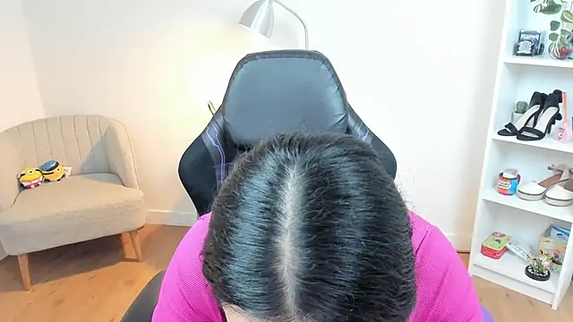  BellaEvans  online show from 02.12.25