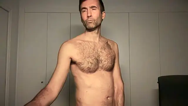 Snapshot of david_spanish chatting on 12.26.24 david spanish online show from 12.26.24