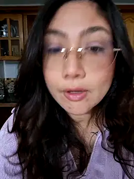 Snapshot of Mia_Ruiz chatting on 10.23.25 Mia Ruiz online show from 10.23.25