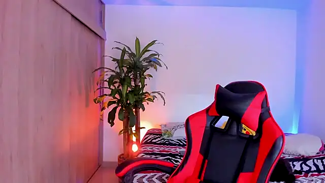 aldrinwhite online show from 04.11.26