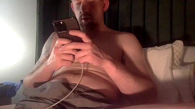 Snapshot of jakespits996 chatting on 11.21.25 jakespits996 online show from 11.21.25