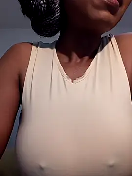 Snapshot of realsquirter chatting on 10.18.25 realsquirter online show from 10.18.25