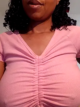 Snapshot of realsquirter chatting on 12.04.25 realsquirter online show from 12.04.25