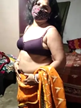 Snapshot of Mourani24 chatting on 04.17.26 Mourani24 online show from 04.17.26