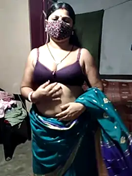 Snapshot of Mourani24 chatting on 04.20.26 Mourani24 online show from 04.20.26