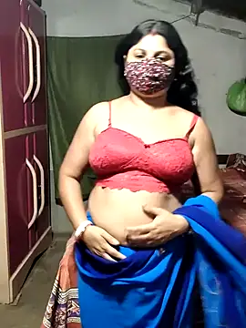 Snapshot of Mourani24 chatting on 05.02.26 Mourani24 online show from 05.02.26