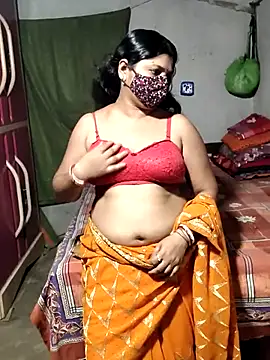 Snapshot of Mourani24 chatting on 05.13.26 Mourani24 online show from 05.13.26