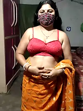 Snapshot of Mourani24 chatting on 05.14.26 Mourani24 online show from 05.14.26