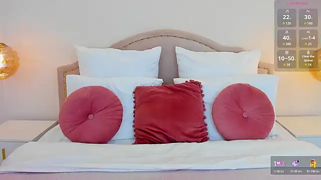 MissLoou online show from 11.06.25