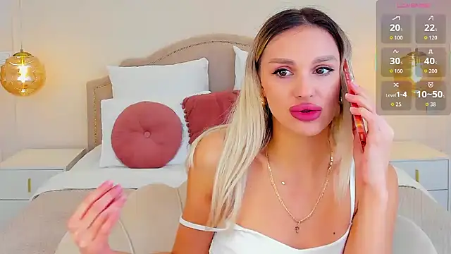 MissLoou online show from 11.17.25