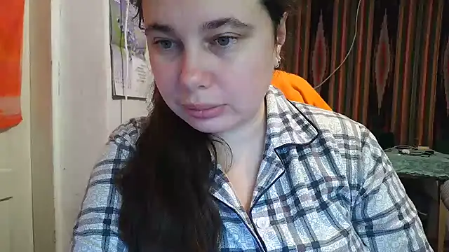 Cora Maro online show from 10.20.25