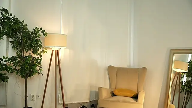 Snapshot of PrincessMononokee chatting on 04.27.26 PrincessMononokee online show from 04.27.26