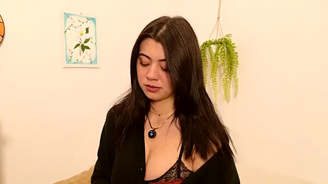 Snapshot of Zoe_Benson chatting on 10.12.25 Zoe Benson online show from 10.12.25