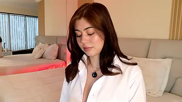 Zoe Benson online show from 01.12.26